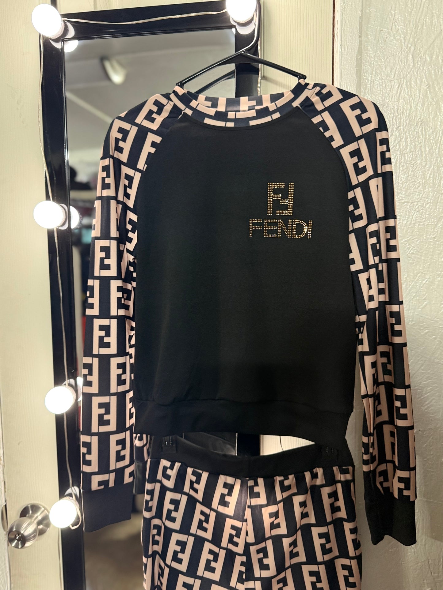 Sweatshirt/Sweat pants Set