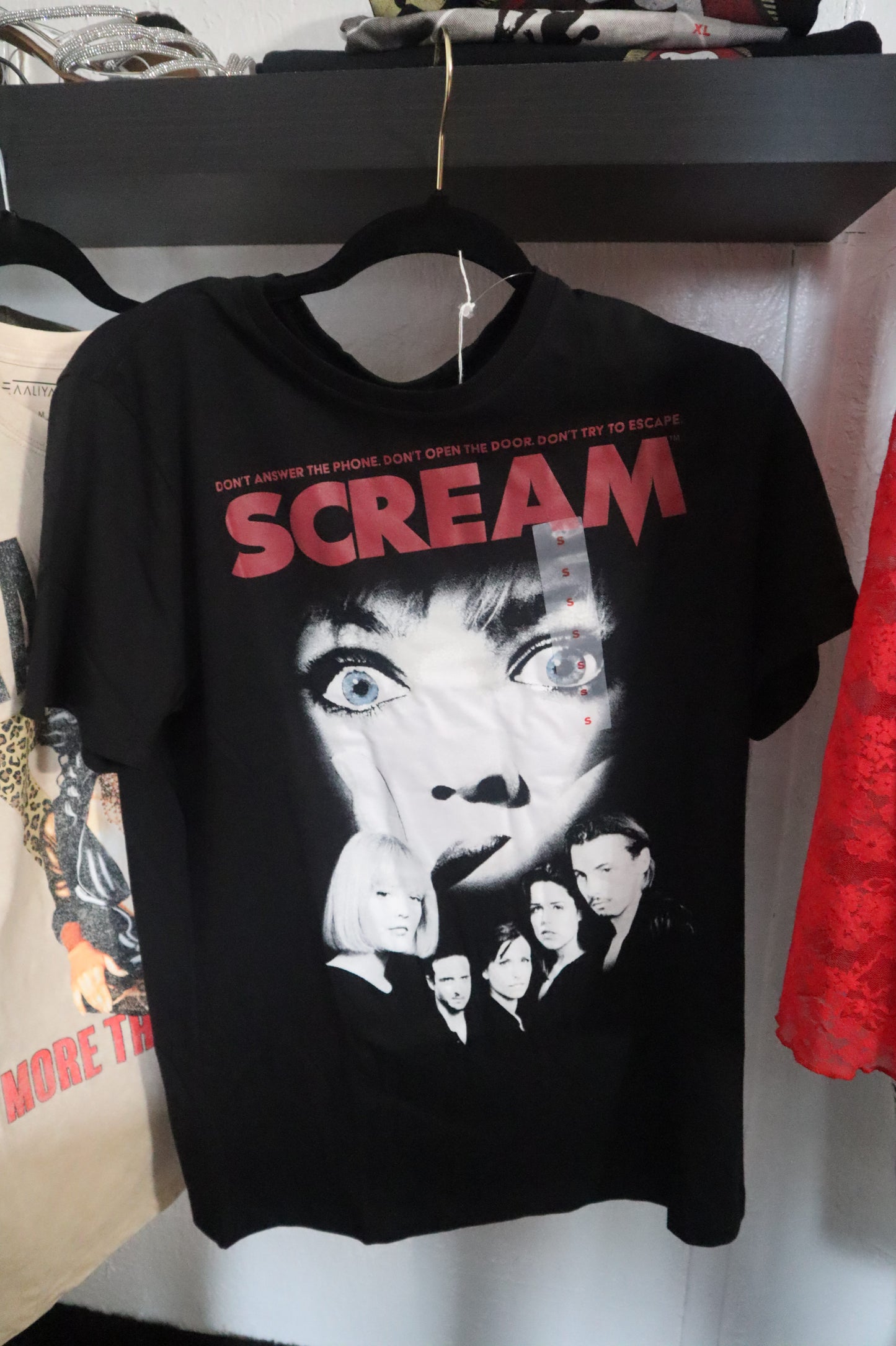 Scream Graphic Tee Unisex
