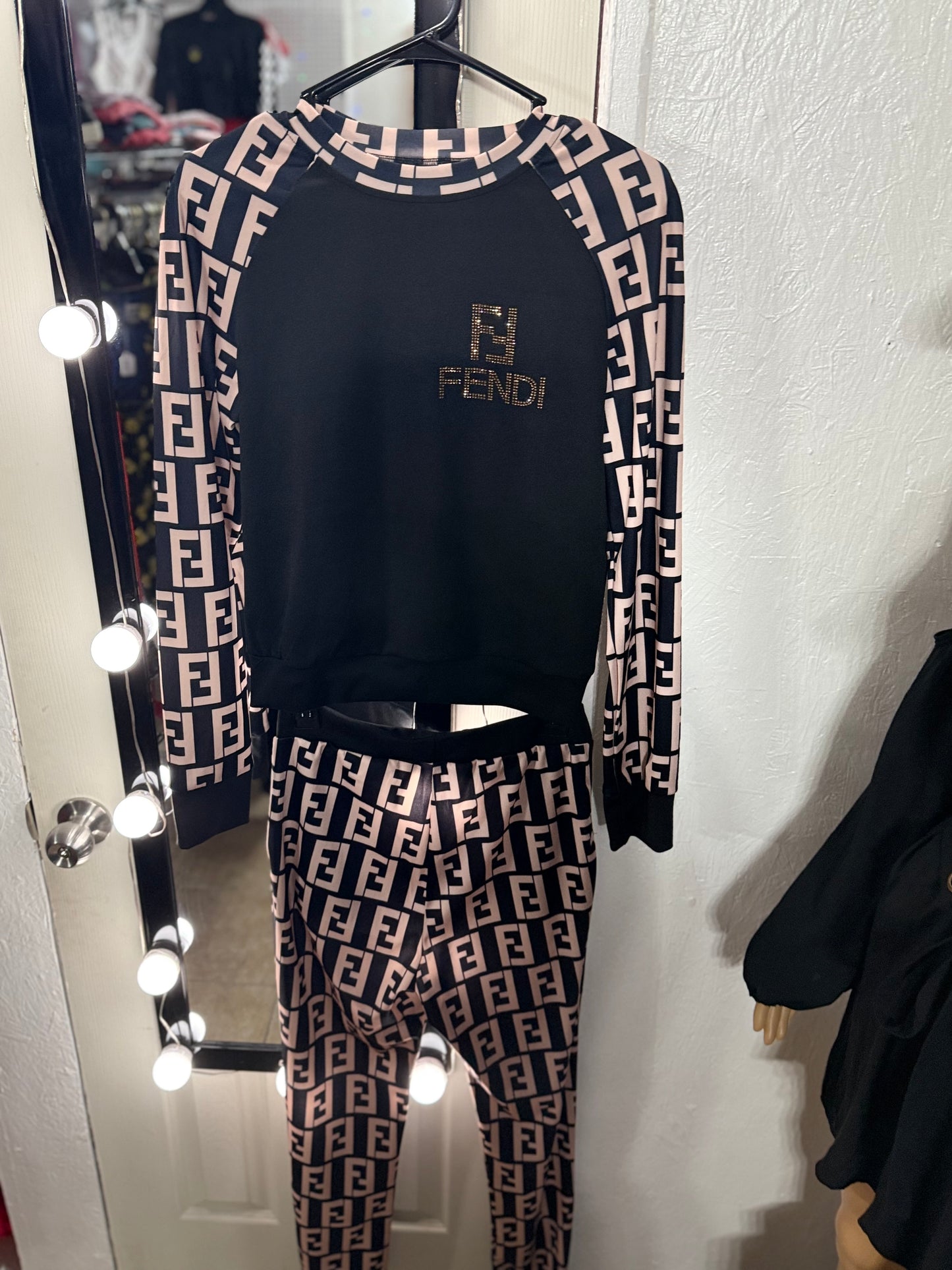 Sweatshirt/Sweat pants Set